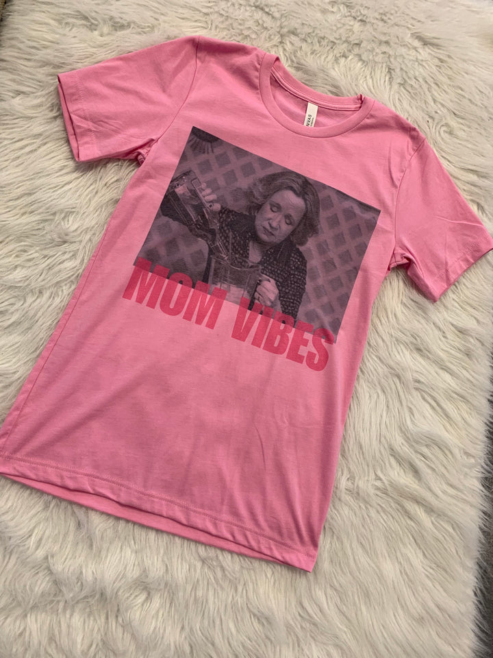 Mom Vibes Kitty Graphic Tee